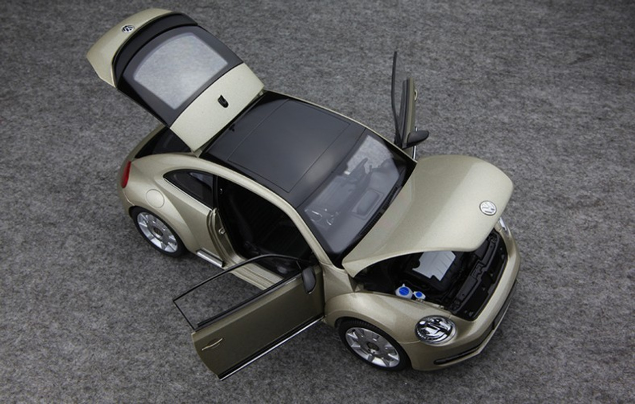 1/18 Kyosho Volkswagen VW Beetle (Silver Champagne) Diecast