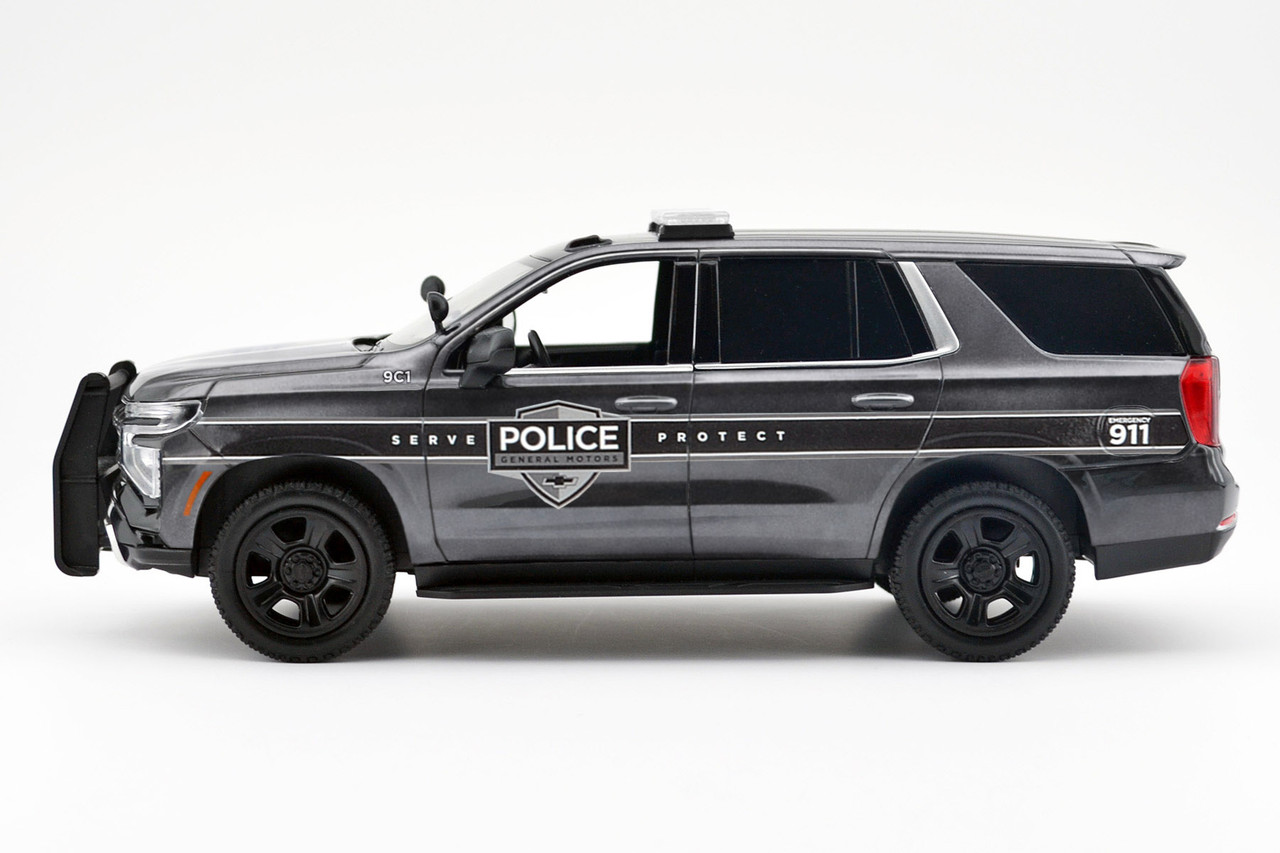1/24 Motormax 2025 Chevrolet Tahoe PPV Police (Silver Grey) Diecast Car Model