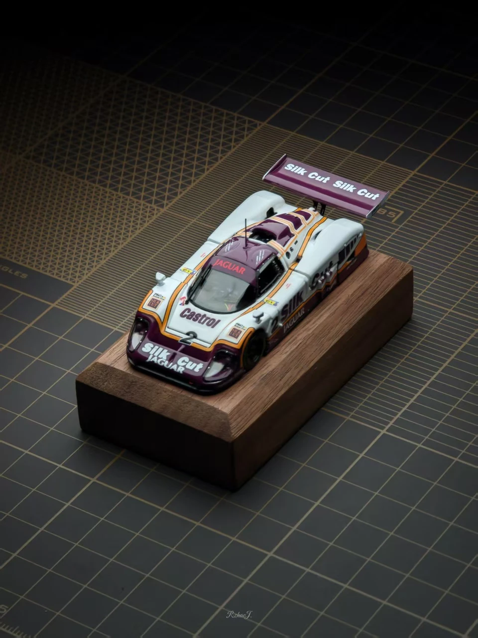 1/64 Transcend Model 1988 Jaguar XJR-9 Le Mans Winner Diecast Car Model