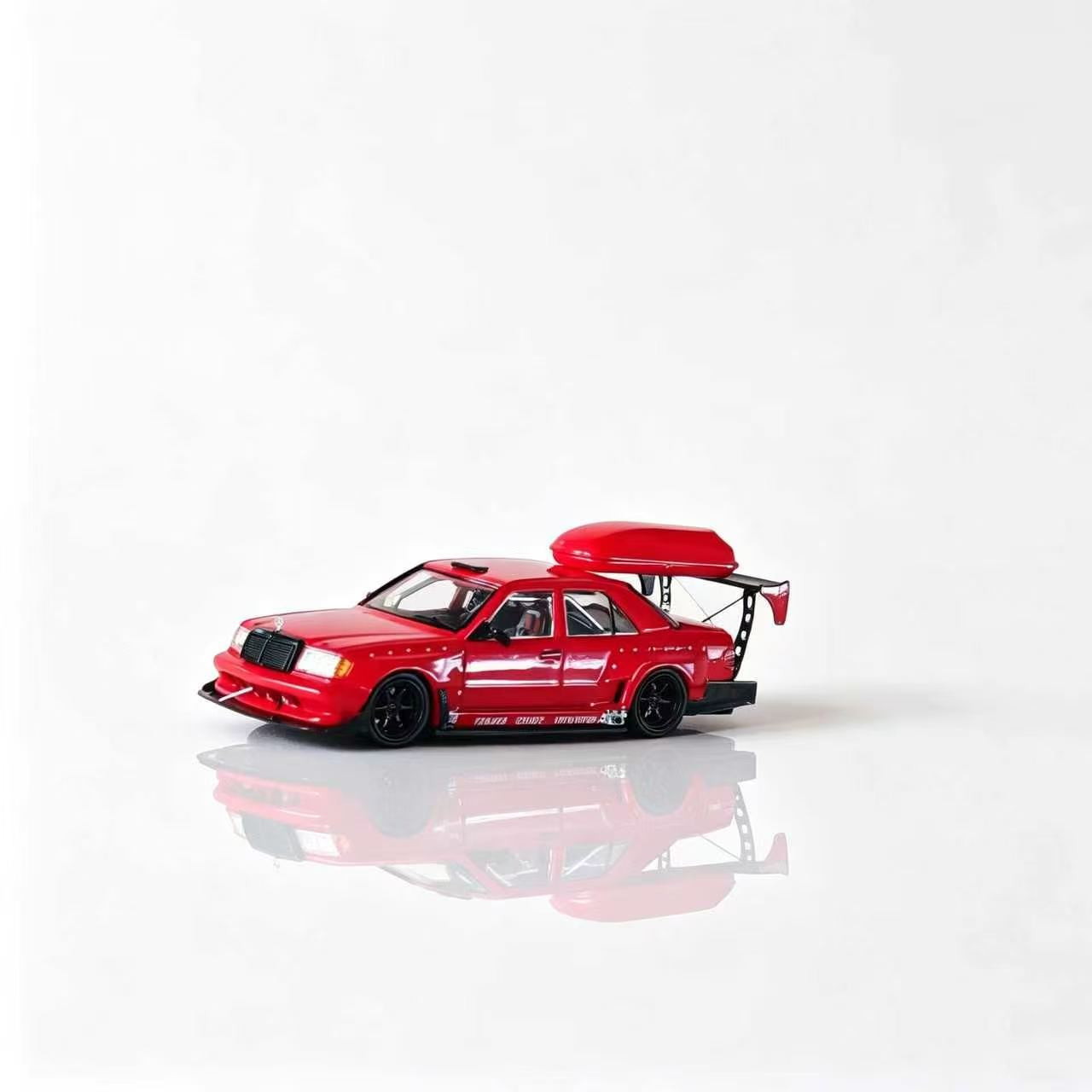 1/64 FX Fei Xiang Mercedes-Benz E-Class W124 Modified (Red) Diecast Car Model