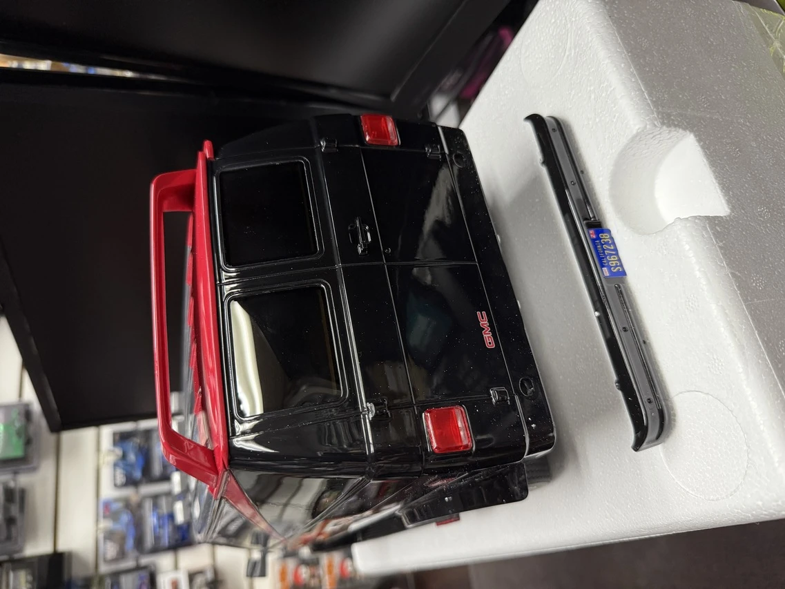 DAMAGED AS-IS (#3) 1/12 Scale 1983 GMC Vandura Black "The A-Team" Diecast Model Car by Greenlight