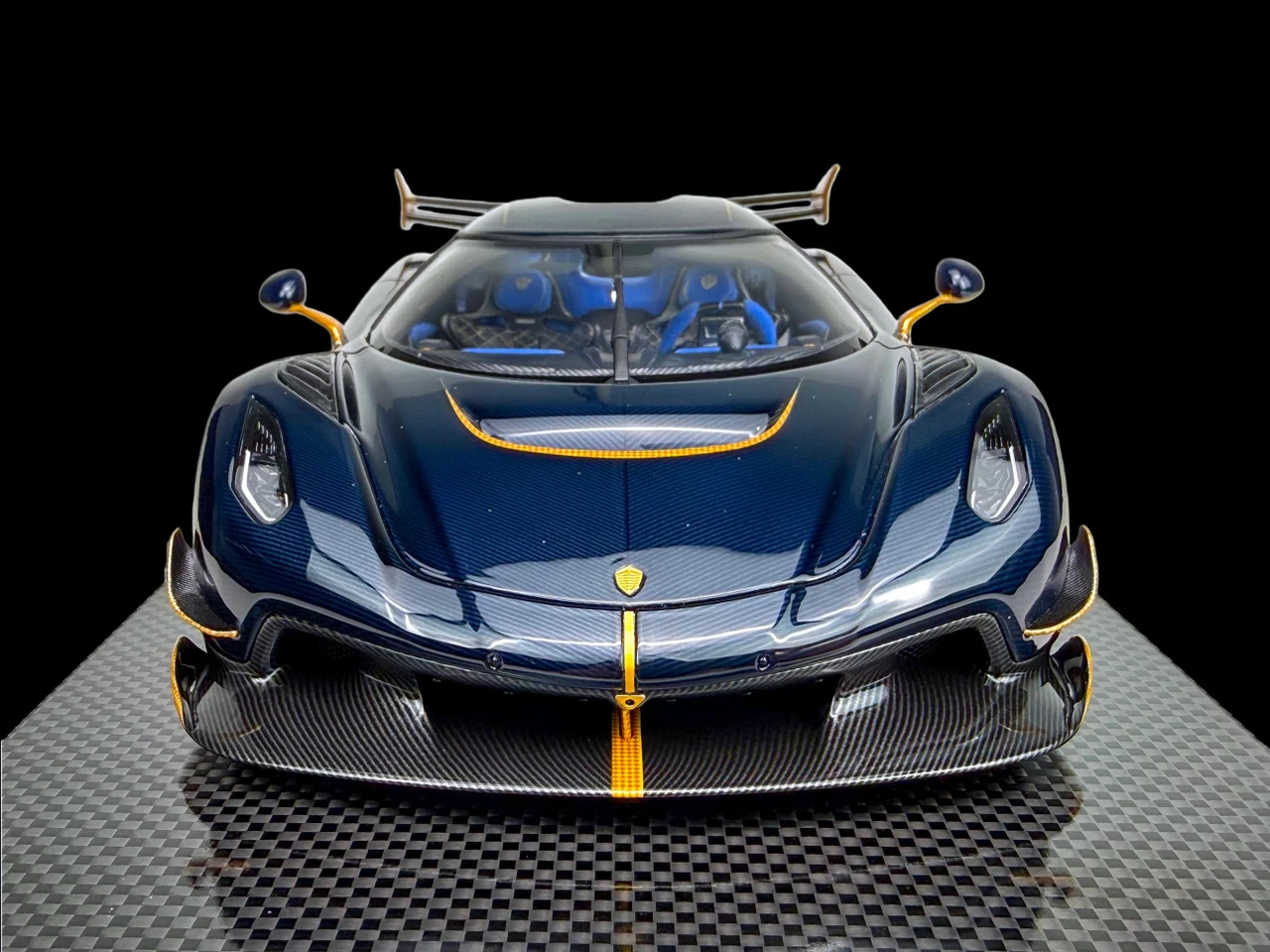 1/18 Frontiart Koenigsegg Jesko #7320 Blue Tinted Carbon Car Model Limited 100 Pieces