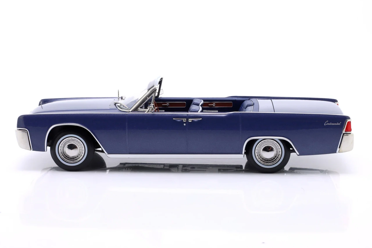 1/18 KK-Scale 1963 Lincoln Continental Convertible TV Series Lincoln Lawyer (Blue Metallic) Diecast Car Model