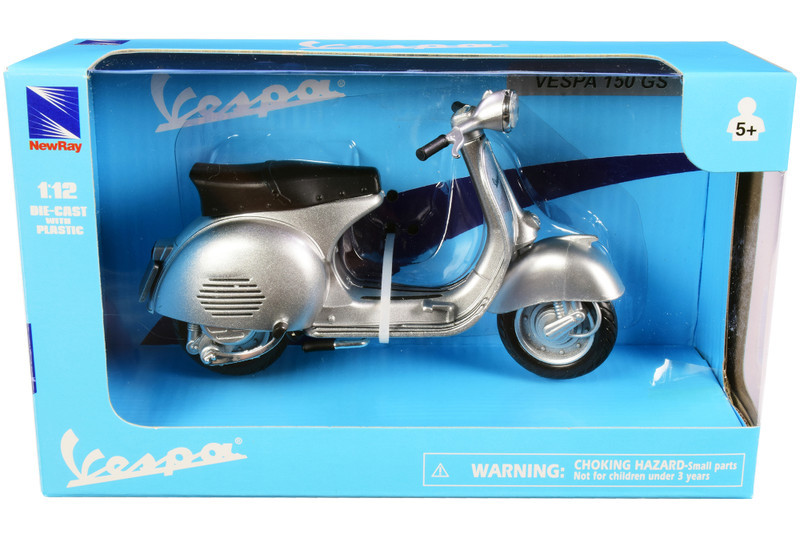 Vespa 150 GS Silver Metallic 1/12 Diecast Motorcycle Model by New Ray