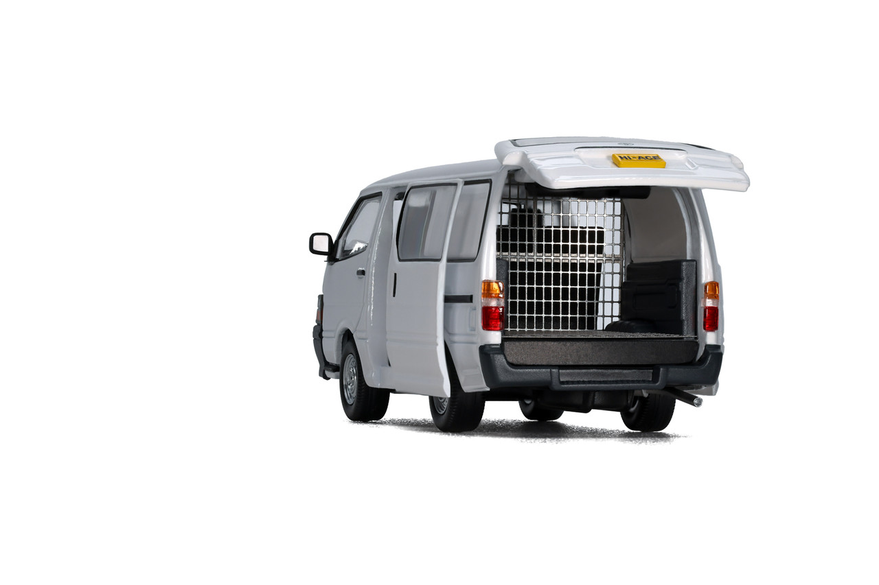 1/64 Hung Hing Toyota Hiace Van (White) Diecast Car Model