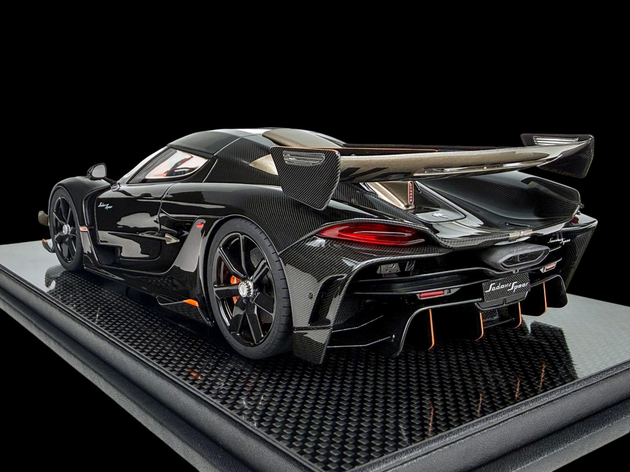 1/18 Frontiart Koenigsegg Jesko Sadair's Spear in Dark-Tinted Clear Carbon Car Model Limited