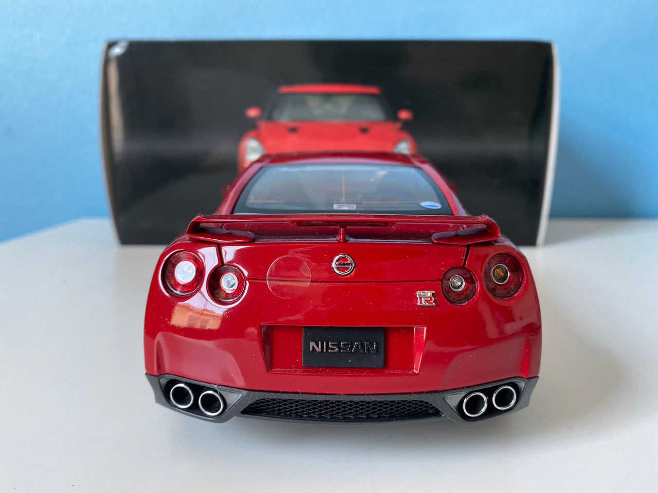 京商 日産 スカイライン GT-R PREMIUM EDITION 1/18 ミニカー 赤 Ｒ35 