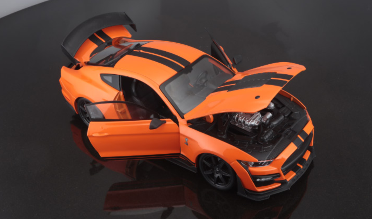 1/18 2020 Ford Mustang Shelby GT500 (Orange) Diecast Car Model