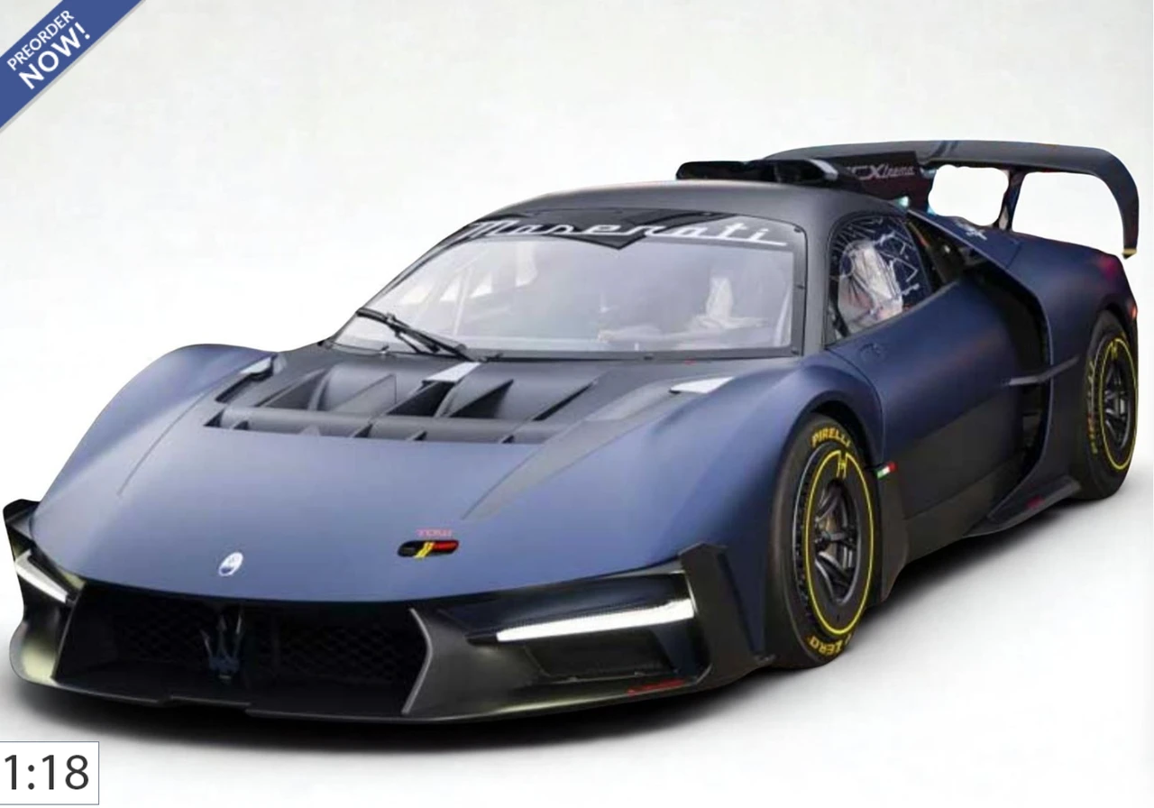 1/18 BBR Maserati MCXtrema (Original Livery) Car Model