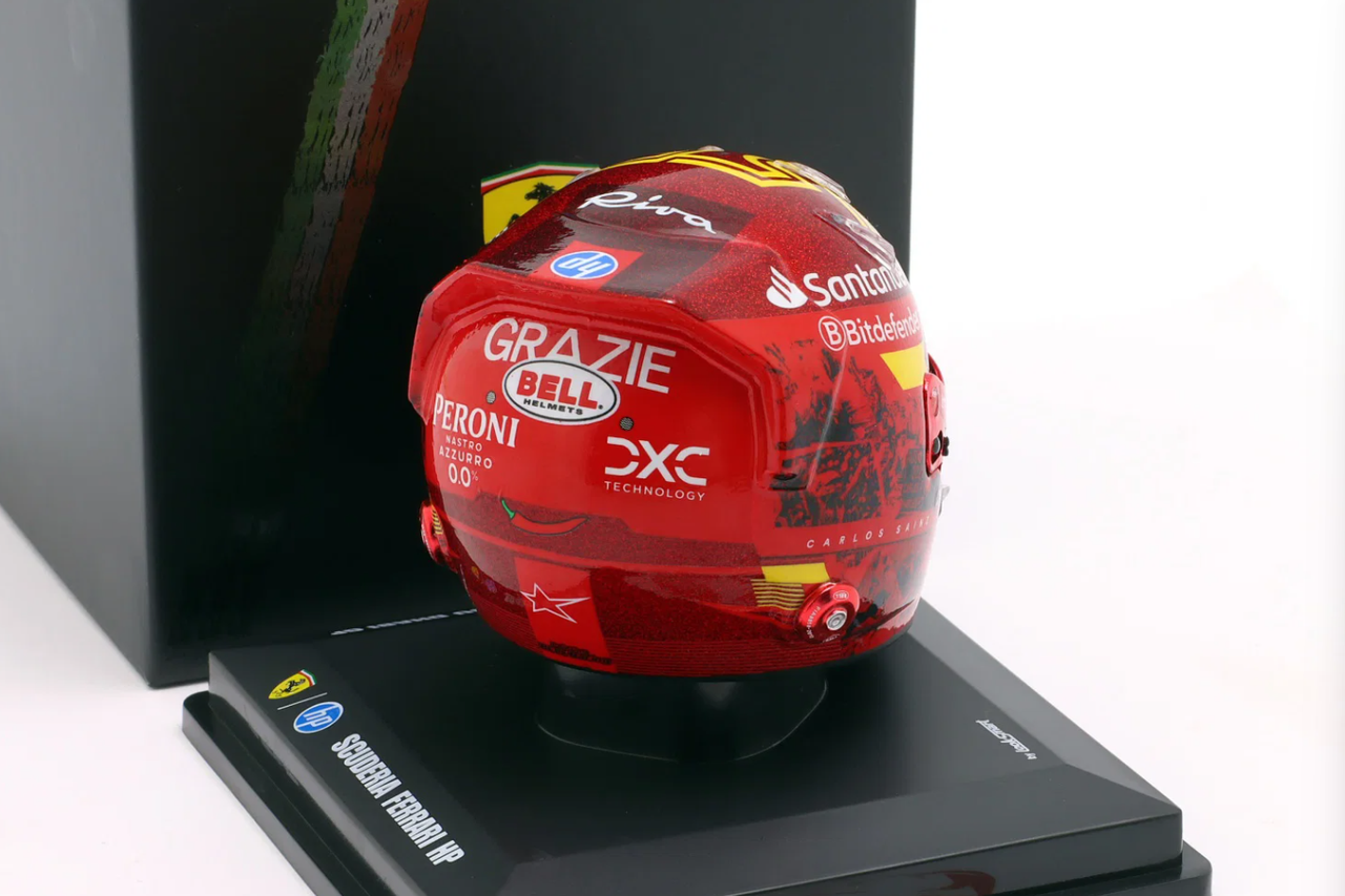 1/5 Looksmart 2024 F1 Carlos Sainz Scuderia Ferrari #55 2nd Abu Dhabi GP Helmet Model