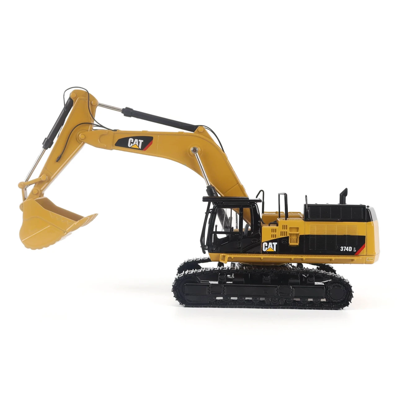 1/50 Diecast Masters Cat 374D L Hydraulic Excavator Diecast Model