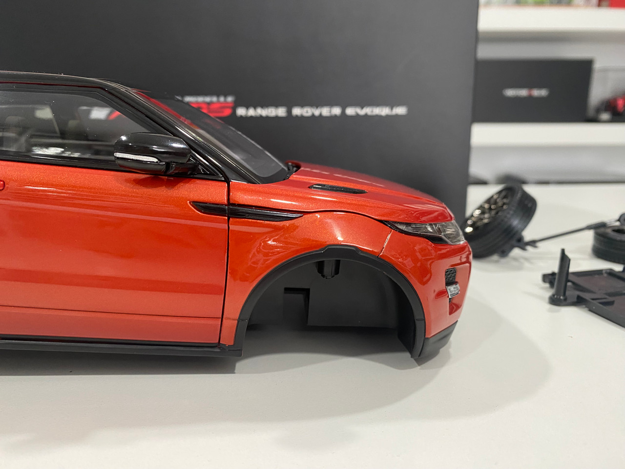 DAMAGED AS-IS 1/18 GTAutos Range Rover Evoque (Orange) Diecast Car Model