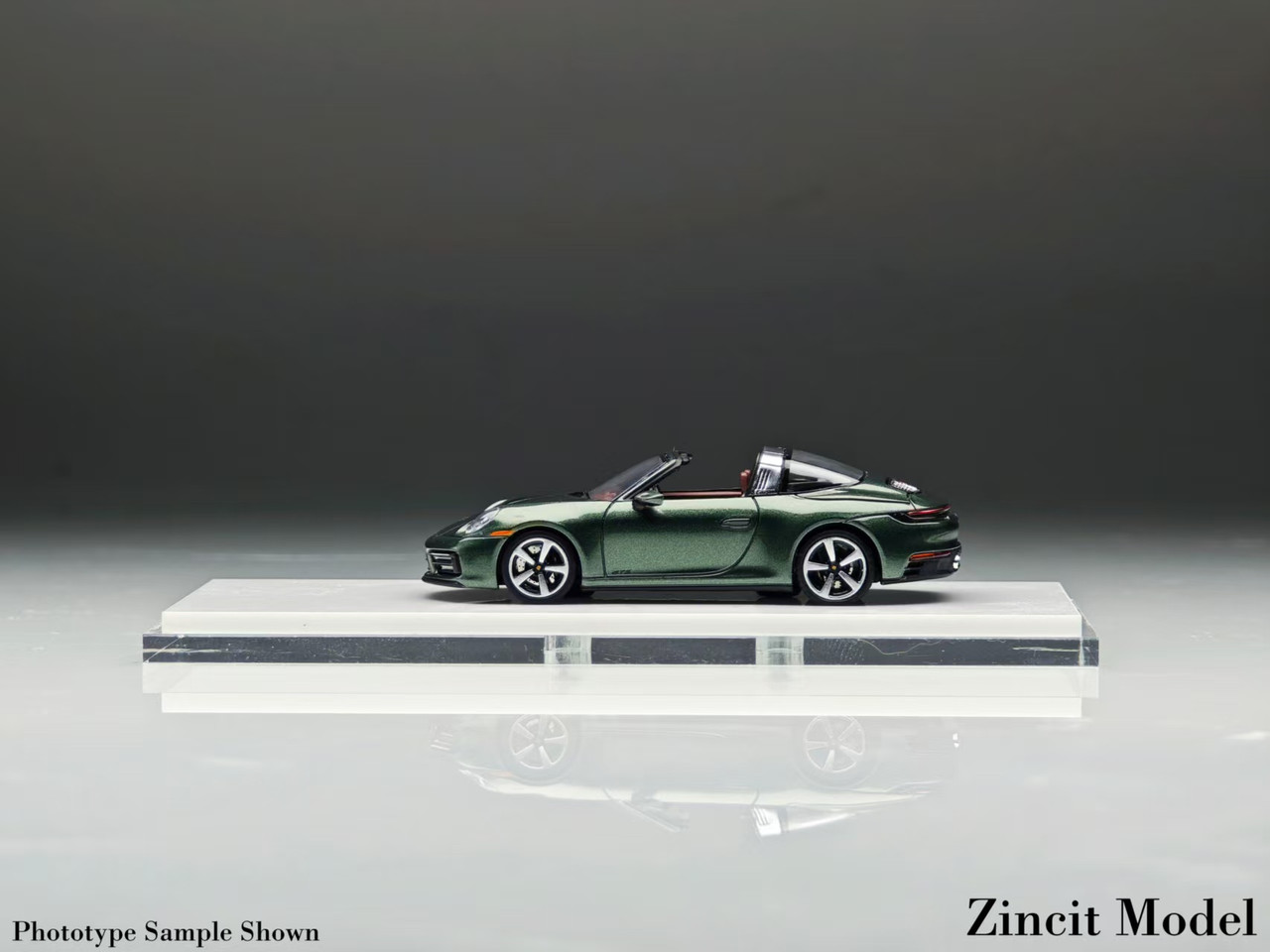 1/64 Zincit Model Porsche 911 (992) Targa (Green) Diecast Car Model