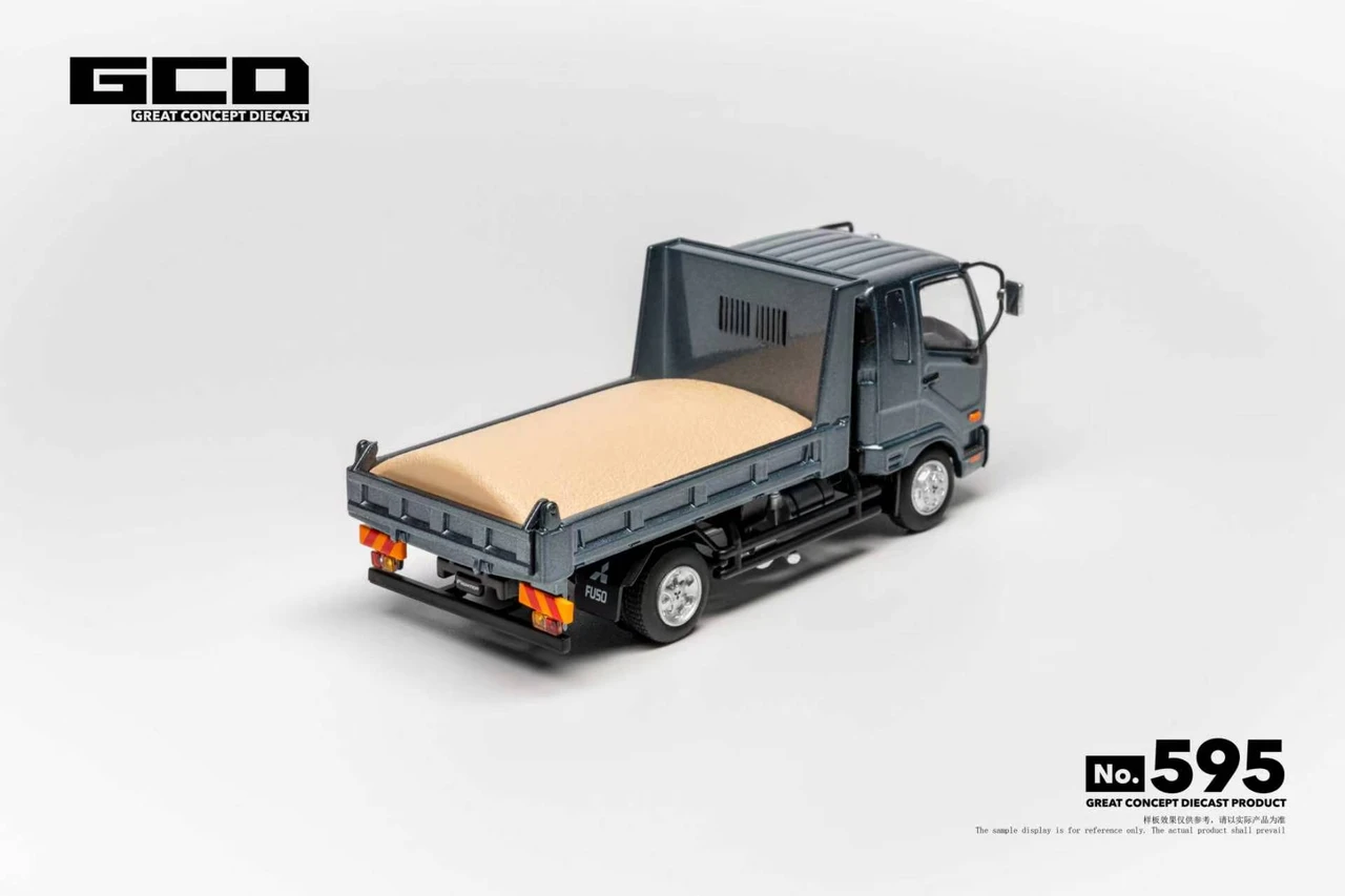 1/64 GCD Mitsubishi Fuso (Grey) Diecast Car Model with 2 Cargo Accessories: Fine Sand & Stone