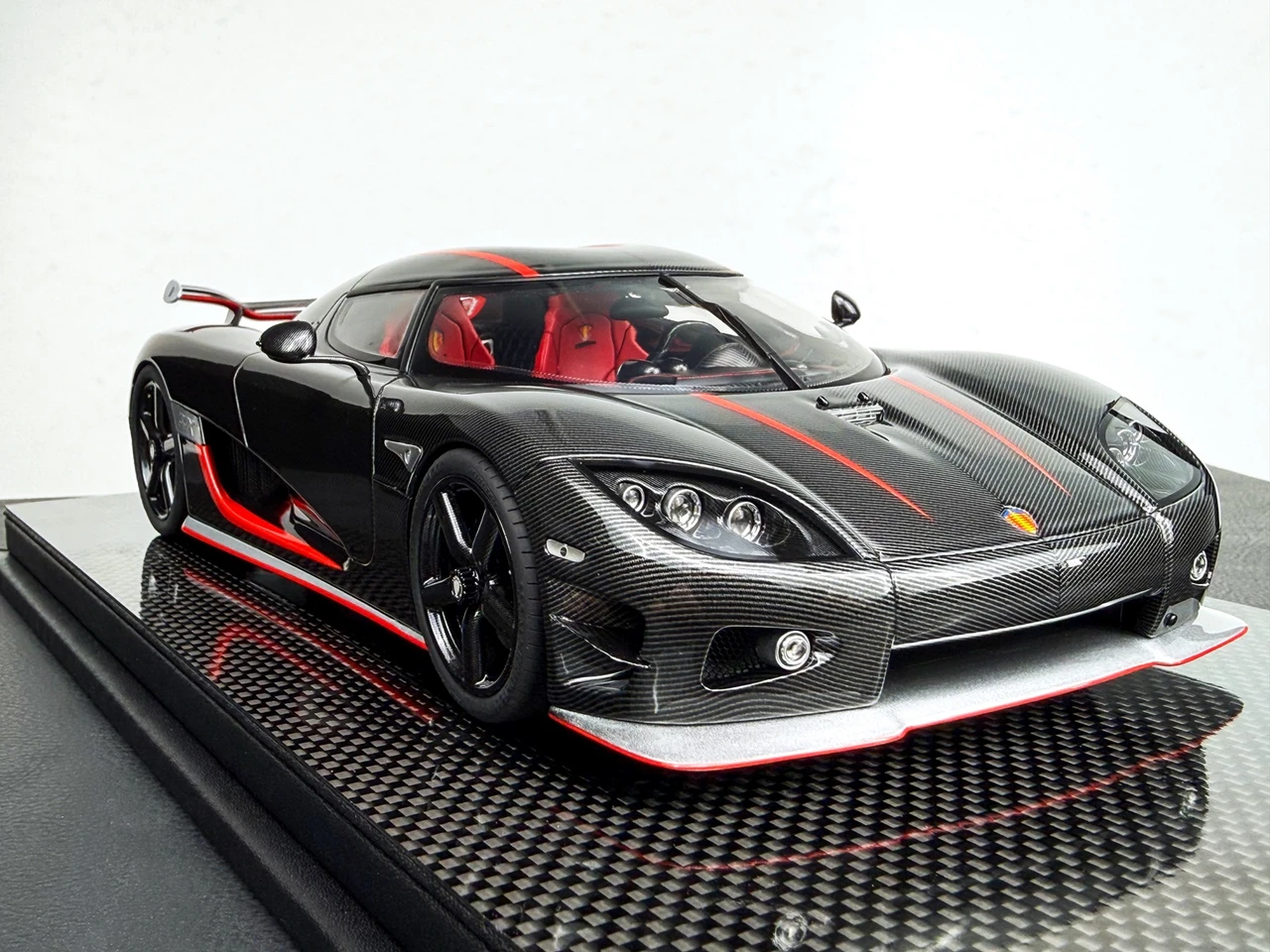 1/18 Frontiart Koenigsegg CCX (Purple Carbon) Car Model Limited 100 Pieces