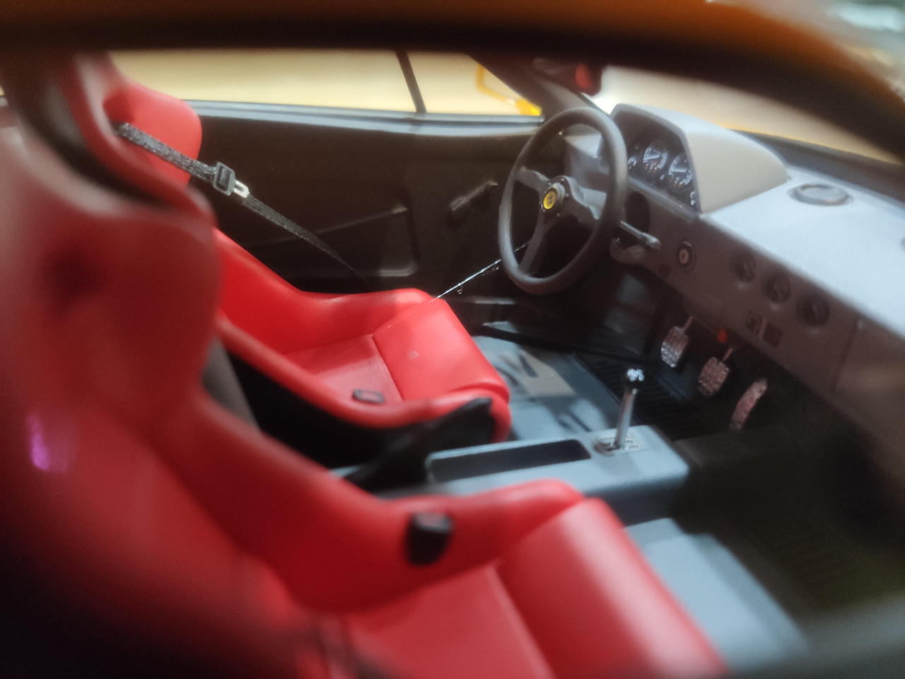 GT SPIRIT Ferrari F40 イエロー 1987 FERRARI F40 GIALLO MODENA YELLOW by GT SPIRIT GT839 1