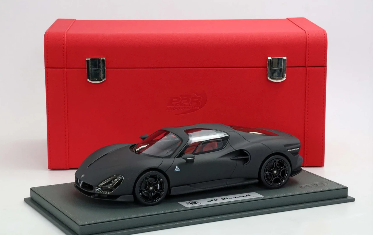 1/18 BBR Alfa Romeo 33 Stradale (Matte Carbon Black) Car Model with Red Leather Case Limited 34 Pieces