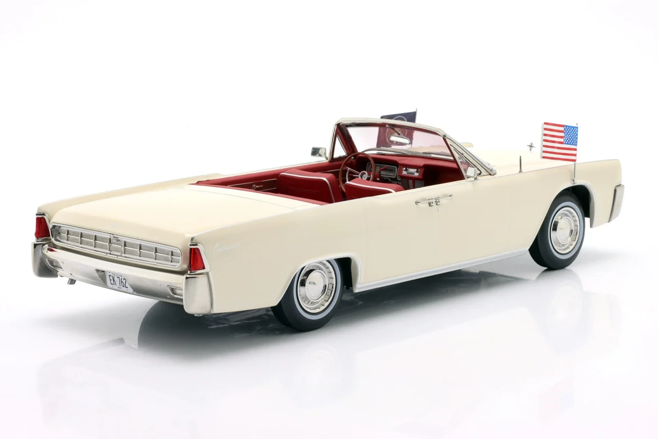 1/18 KK-Scale 1963 Lincoln Continental Cabrio John F. Kennedy (White) Diecast Car Model