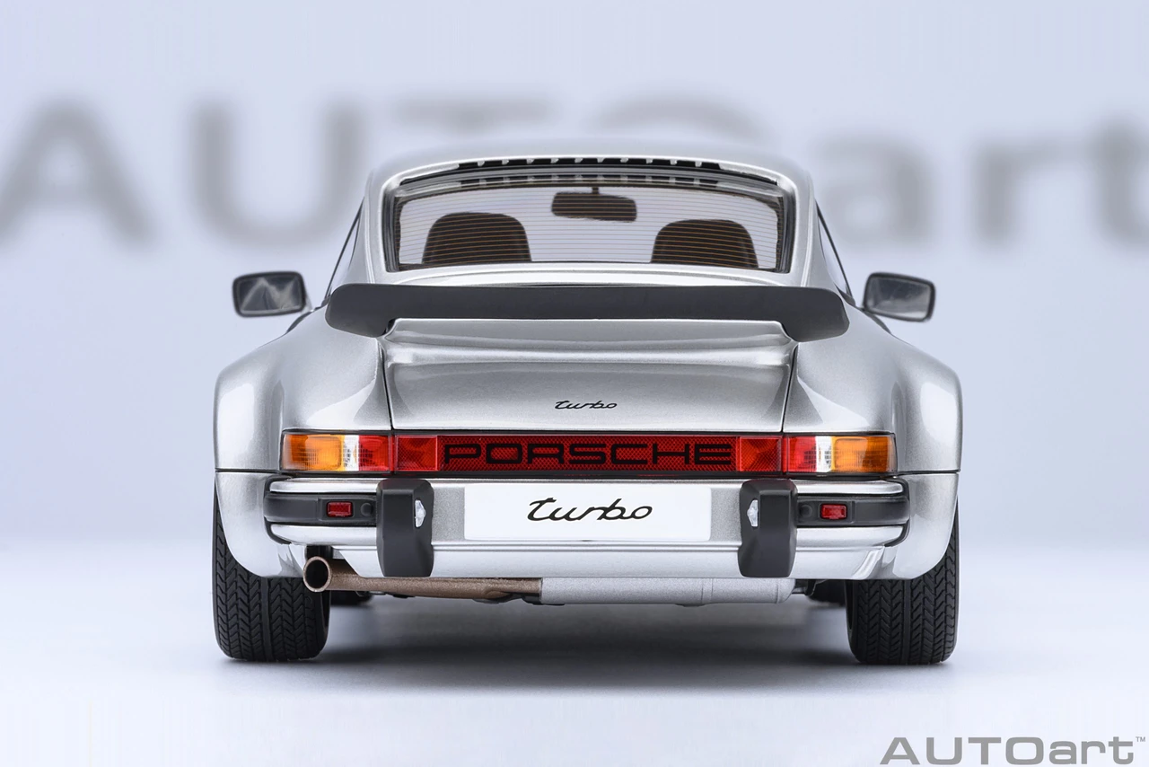 1/18 AUTOart Porsche 911 (930) Turbo 3.0 (Silver) Car Model