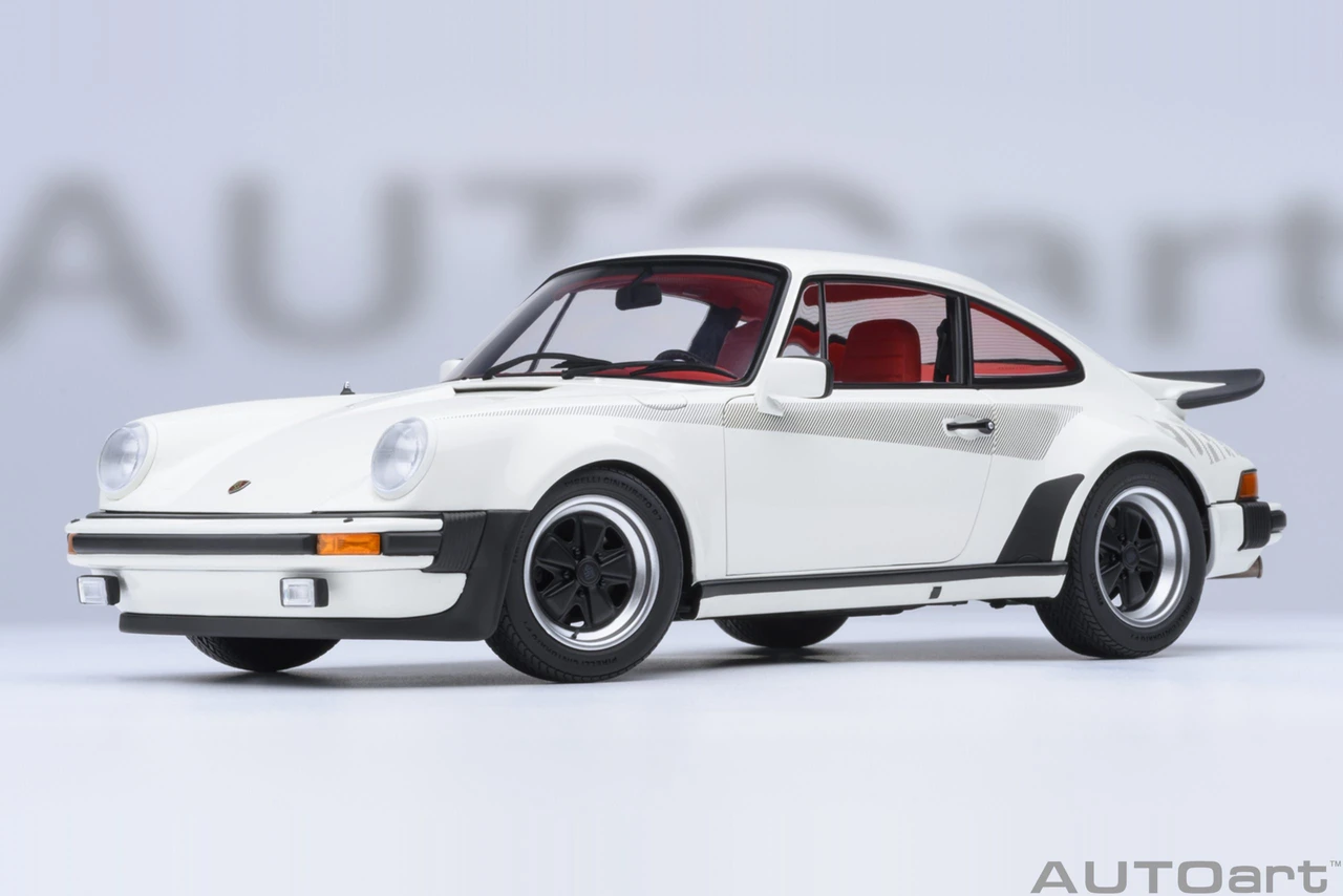 1/18 AUTOart Porsche 911 (930) Turbo 3.0 (Grand Prix White) Car Model