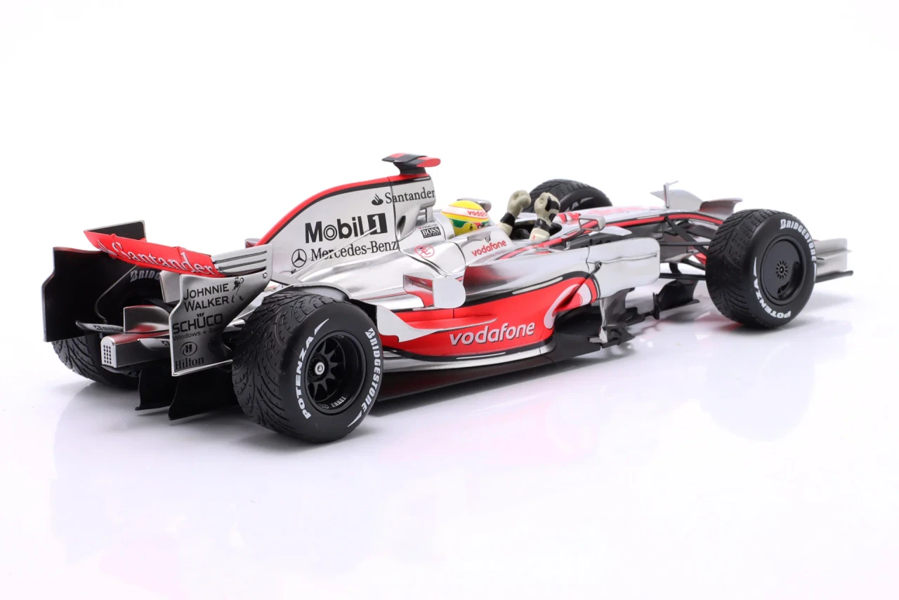 1/18 Minichamps 2008 F1 Lewis Hamilton McLaren MP4/23 #22 Brazil GP Formula 1 Weltmeister Car Model