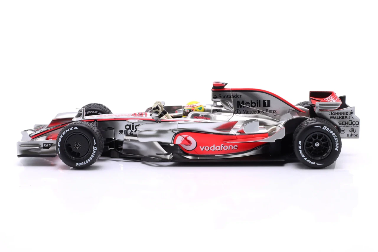 1/18 Minichamps 2008 F1 Lewis Hamilton McLaren MP4/23 #22 Brazil GP Formula 1 Weltmeister Car Model