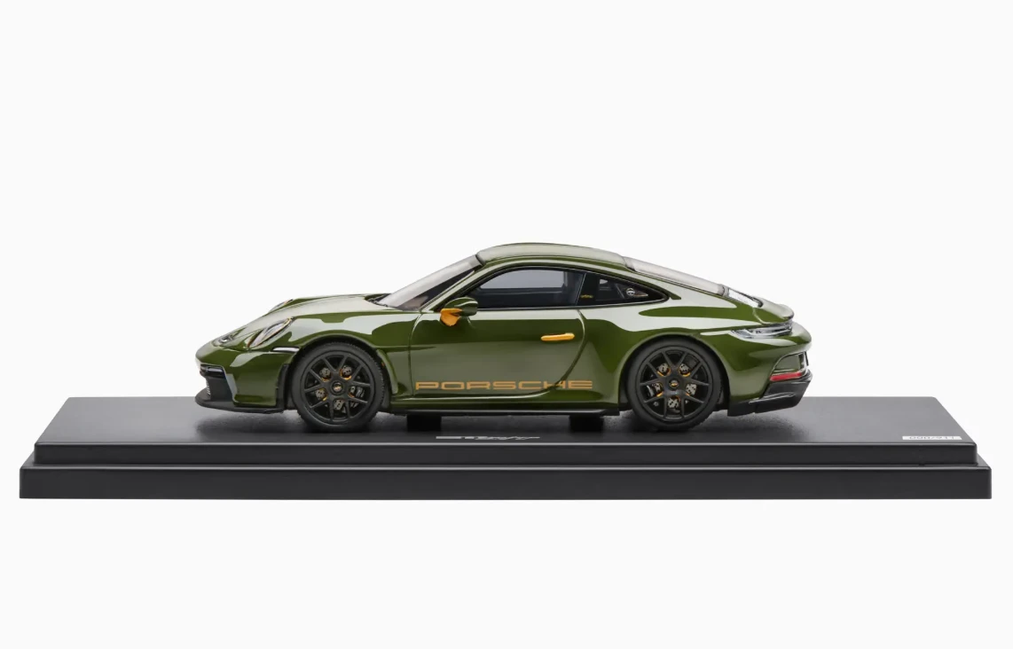 1/43 Dealer Edition 2024 Porsche 911 (992) S/T (Olive Green) Car Model