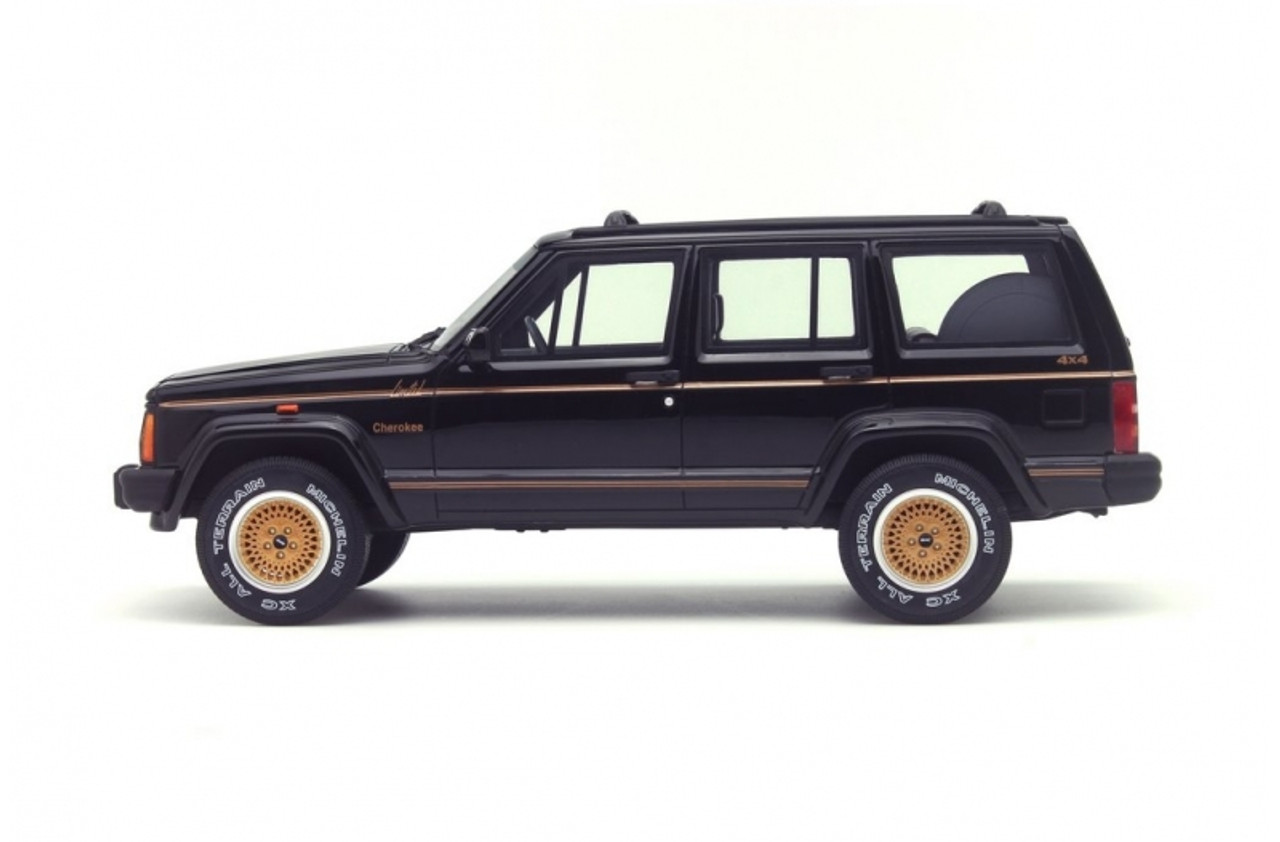 1/18 OTTO Jeep Cherokee Limited (Black) Resin Car Model