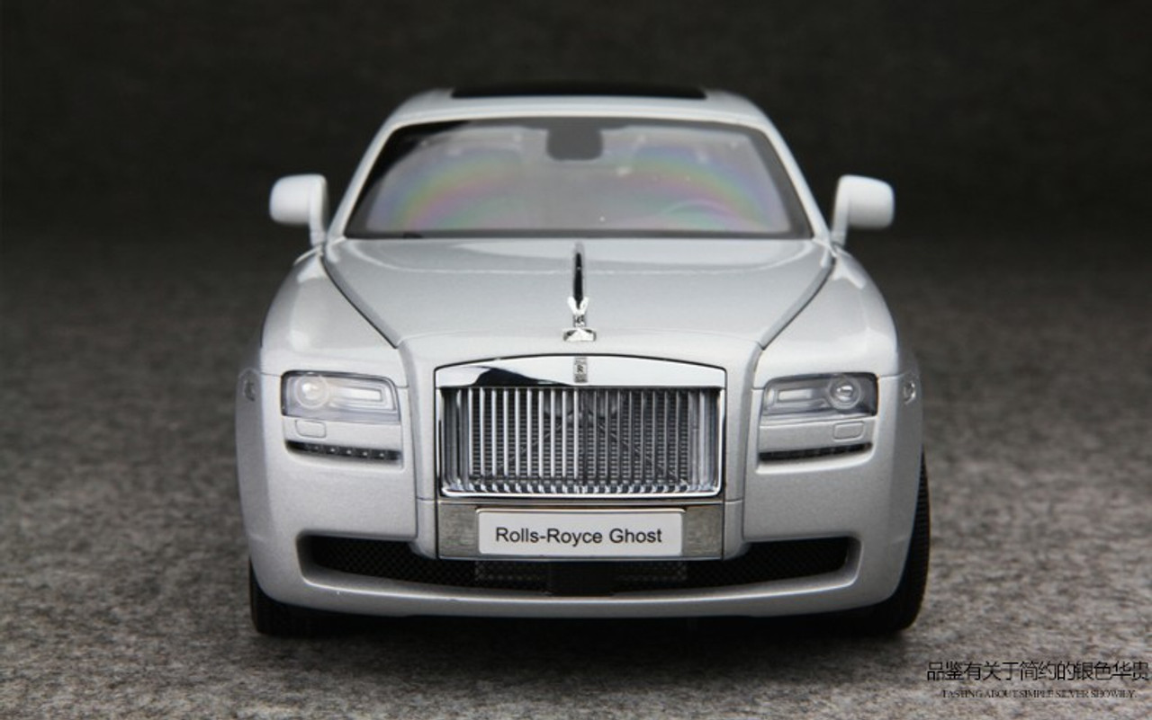 1/18 KYOSHO ROLLS-ROYCE GHOST (Silver w/ Black Interior