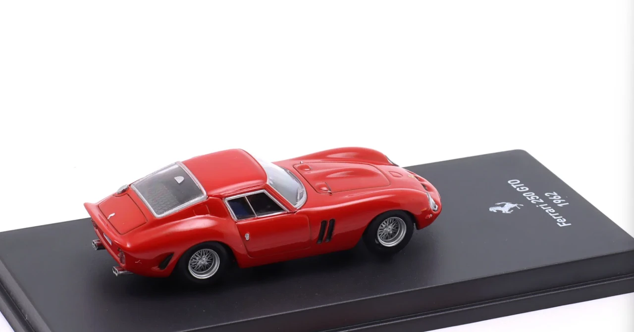 1/64 Altaya 1962 Ferrari 250 GTO (Corsa Red) Diecast Car Model