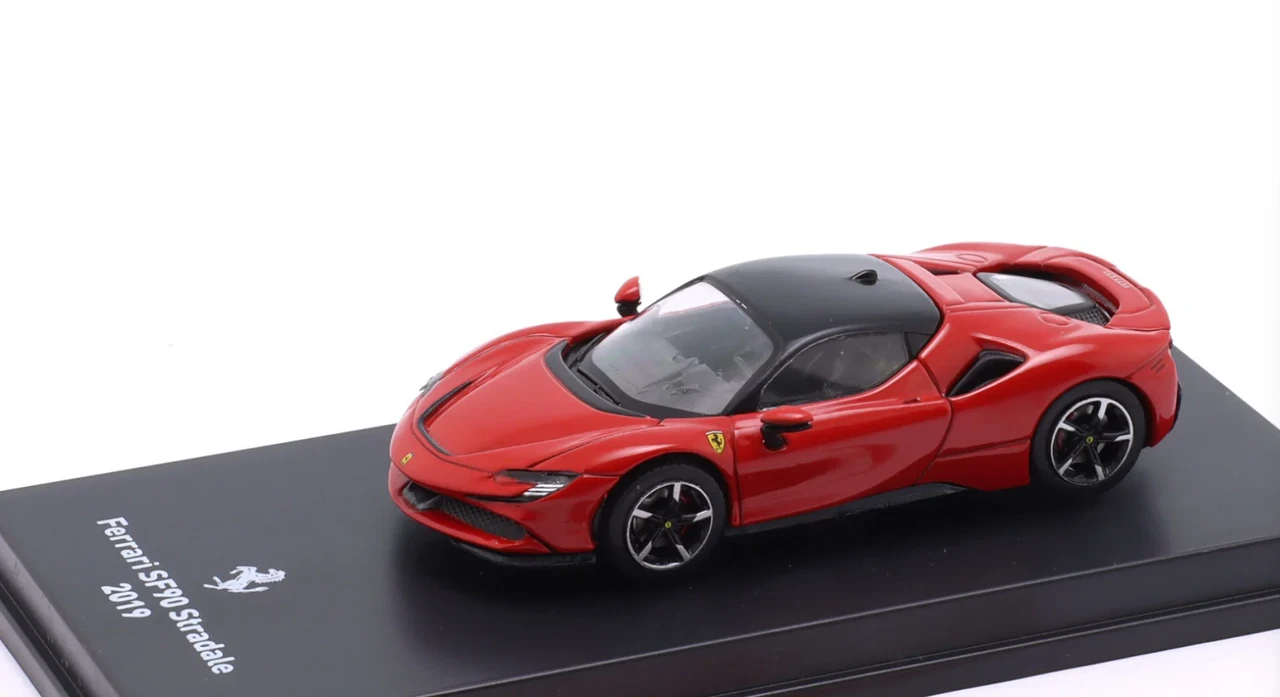 1/64 Altaya 2019 Ferrari SF90 Stradale Hybrid (Corsa Red) Diecast Car Model