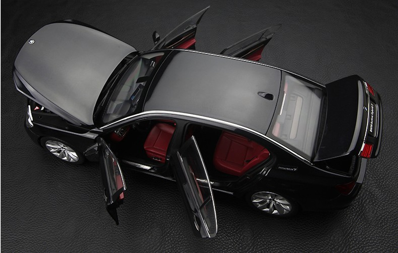 京商1/18 BMW ActiveHybrid 7 ミニカー 7シリーズ 1/18 Kyosho BMW 7 Series (F02) Active Hybrid 7 (White