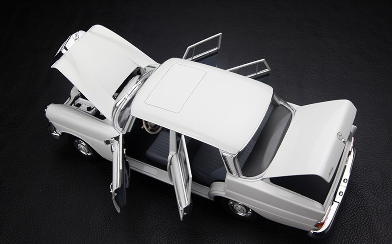 1/18 Dealer Edition Mercedes-Benz Mercedes 200 W110 (Antique White