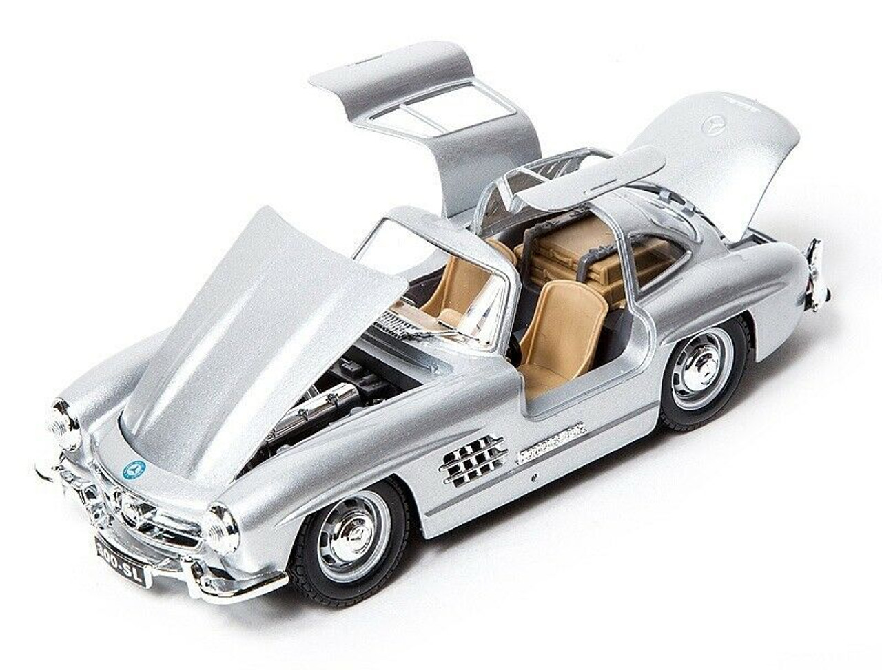 人気セールHOT未組立 burago 1/24 Mercedes-Benz SSKL Mille Miglia 1931 #15 メルセデスベンツ ミッレミリア ミニカー モデルカー 検索 ルパン三世 ブラーゴ