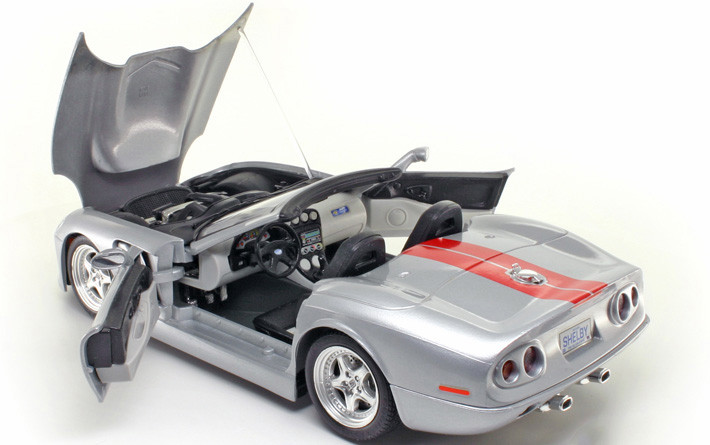 1/18 Bburago Gold Collection 1999 Shelby Series 1 Silver Diecast