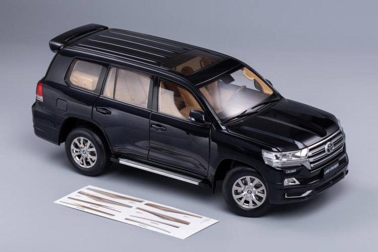 1/18 Toyota Land Cruiser GXR LC200 (Black) LHD Diecast Car Model