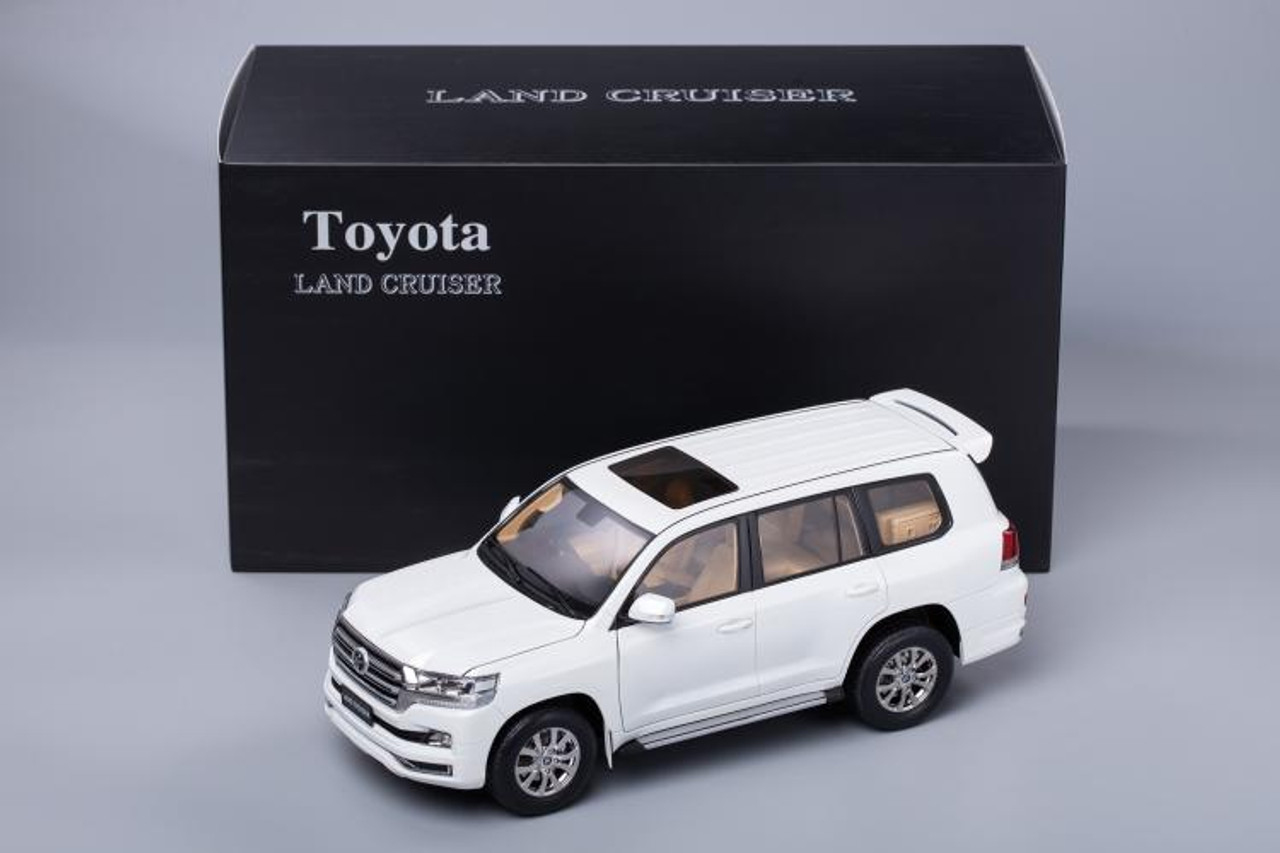 toyota land cruiser toy model