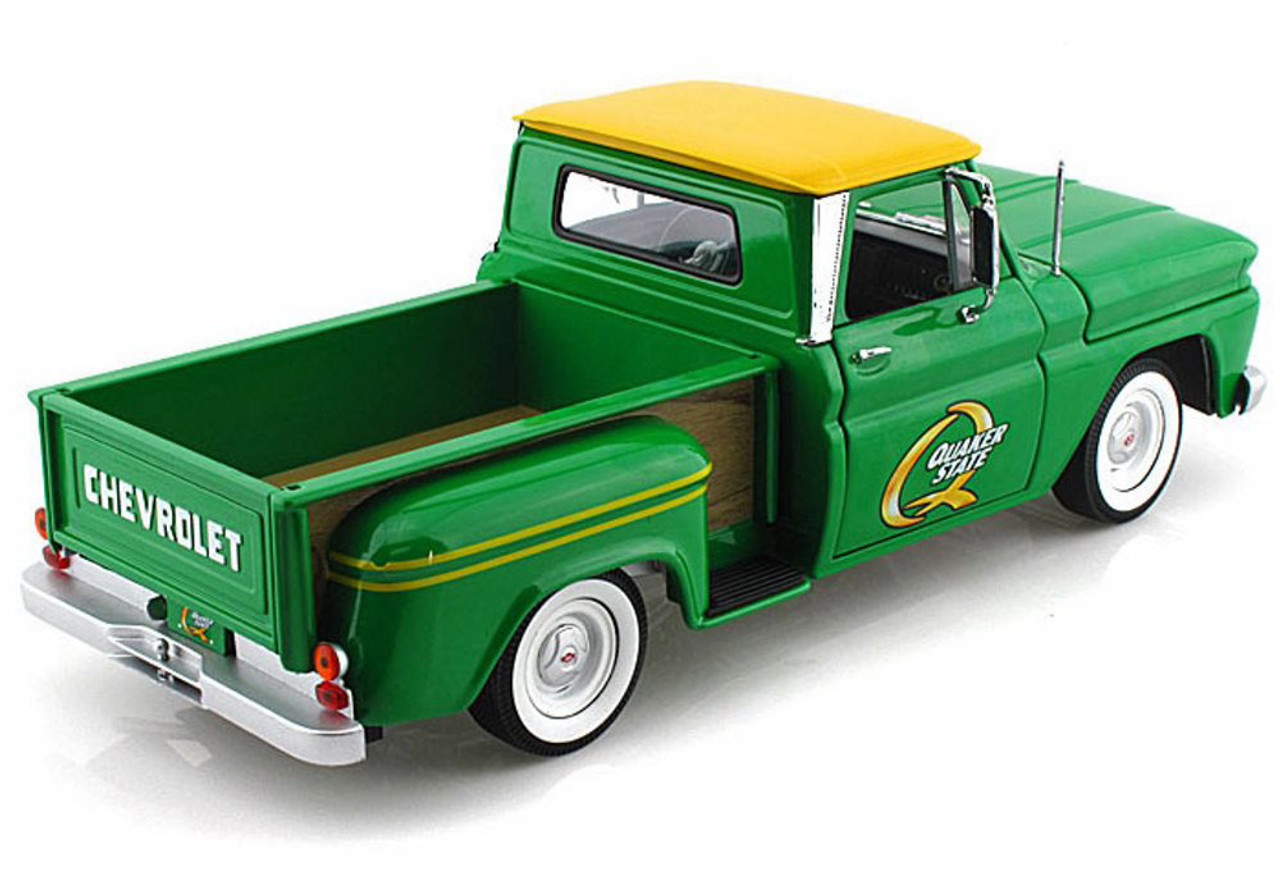 1/18 Greenlight 1965 CHEVROLET STEP-SIDE C-10 QUAKER STATE PICK UP TRUCK Diecast Car Model