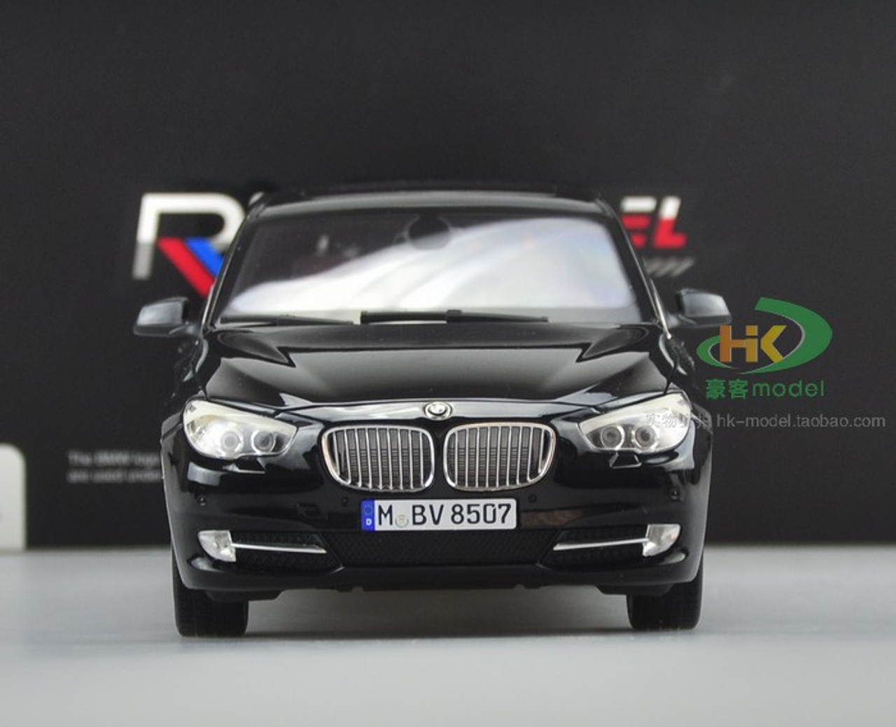 1/18 Dealer Edition BMW 5 Series GT 535GT (Black) Diecast Car