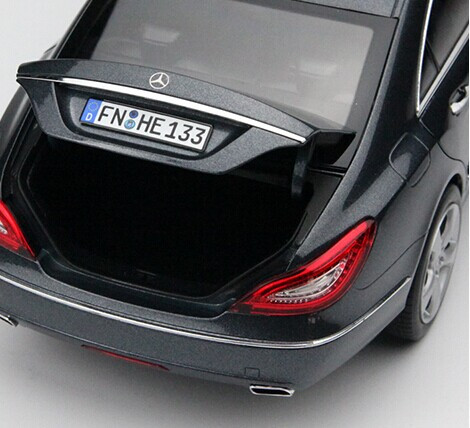 1/18 Norev Mercedes-Benz CLS-Class (Metallic Grey) Diecast Car