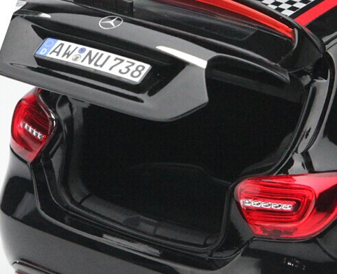 1/18 Norev Mercedes-Benz A-Class W176 Sport Equipment with Racing