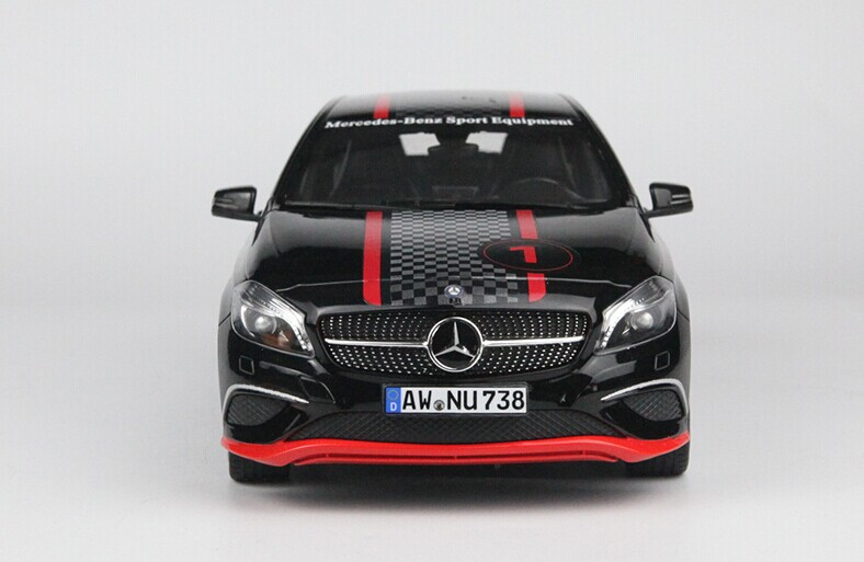 1/18 Norev Mercedes-Benz A-Class W176 Sport Equipment with Racing