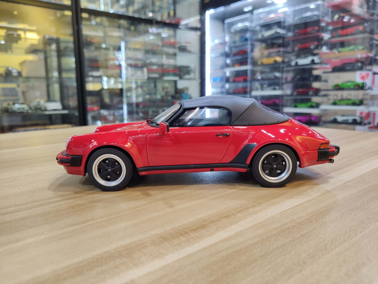 1/18 GT Spirit Porsche 911 3.2 Speedster (Red) Resin Car Model