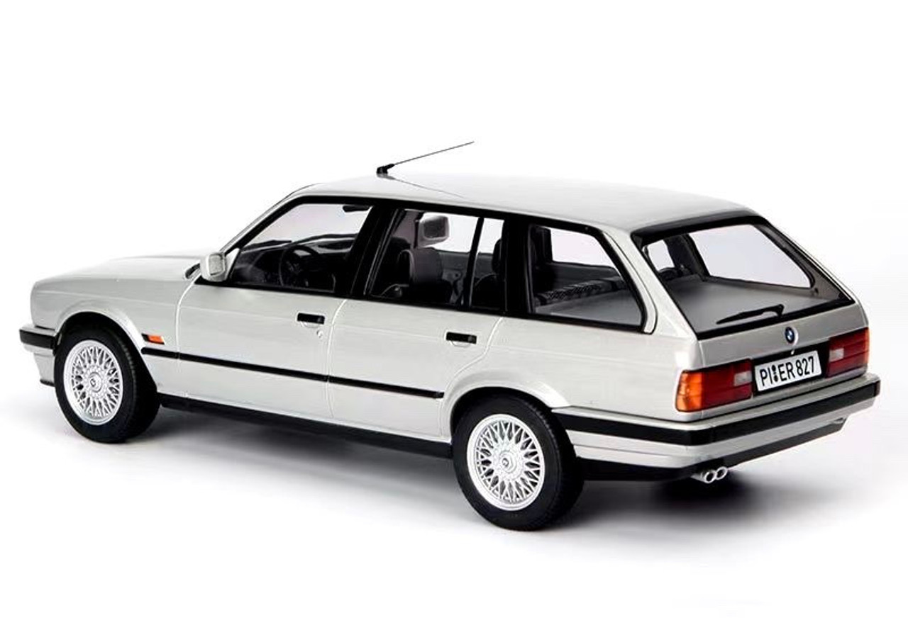 1/18 Norev 1991 BMW 325i Touring (Silver) Diecast Car Model