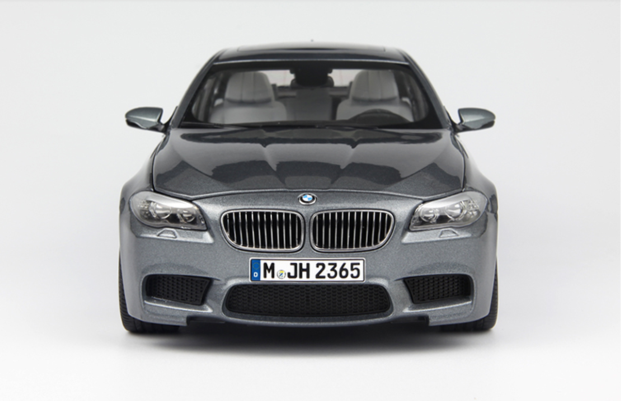 1/18 Paragon BMW M5 (F10) (Grey) Diecast Car Model