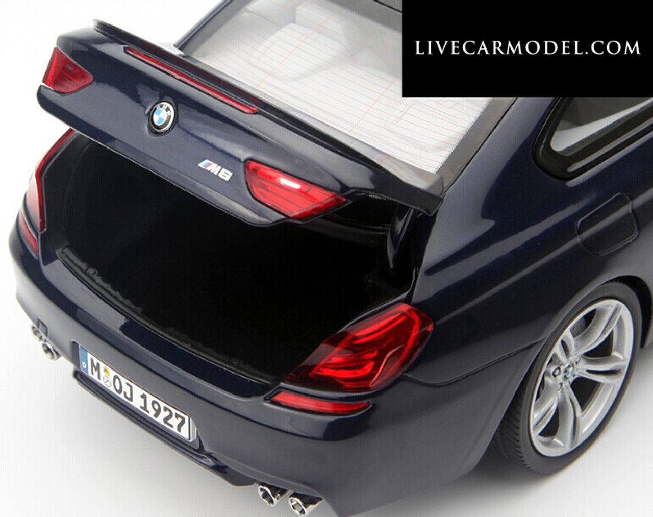1/18 Paragon BMW M6 (F13) Coupe Hardtop (Cyan/Dark Blue Black) Diecast Car Model