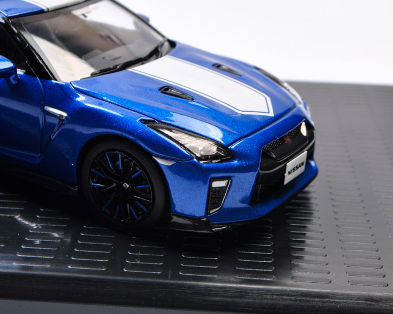 1/43 Kyosho 2020 Nissan Skyline GT-R GTR R35 (Blue) 50th