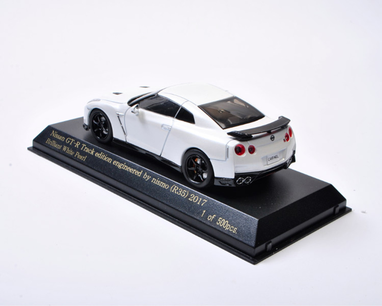 1/43 Kyosho 2017 Nissan Skyline GT-R GTR R35 Track Edition (White) Diecast Car Model
