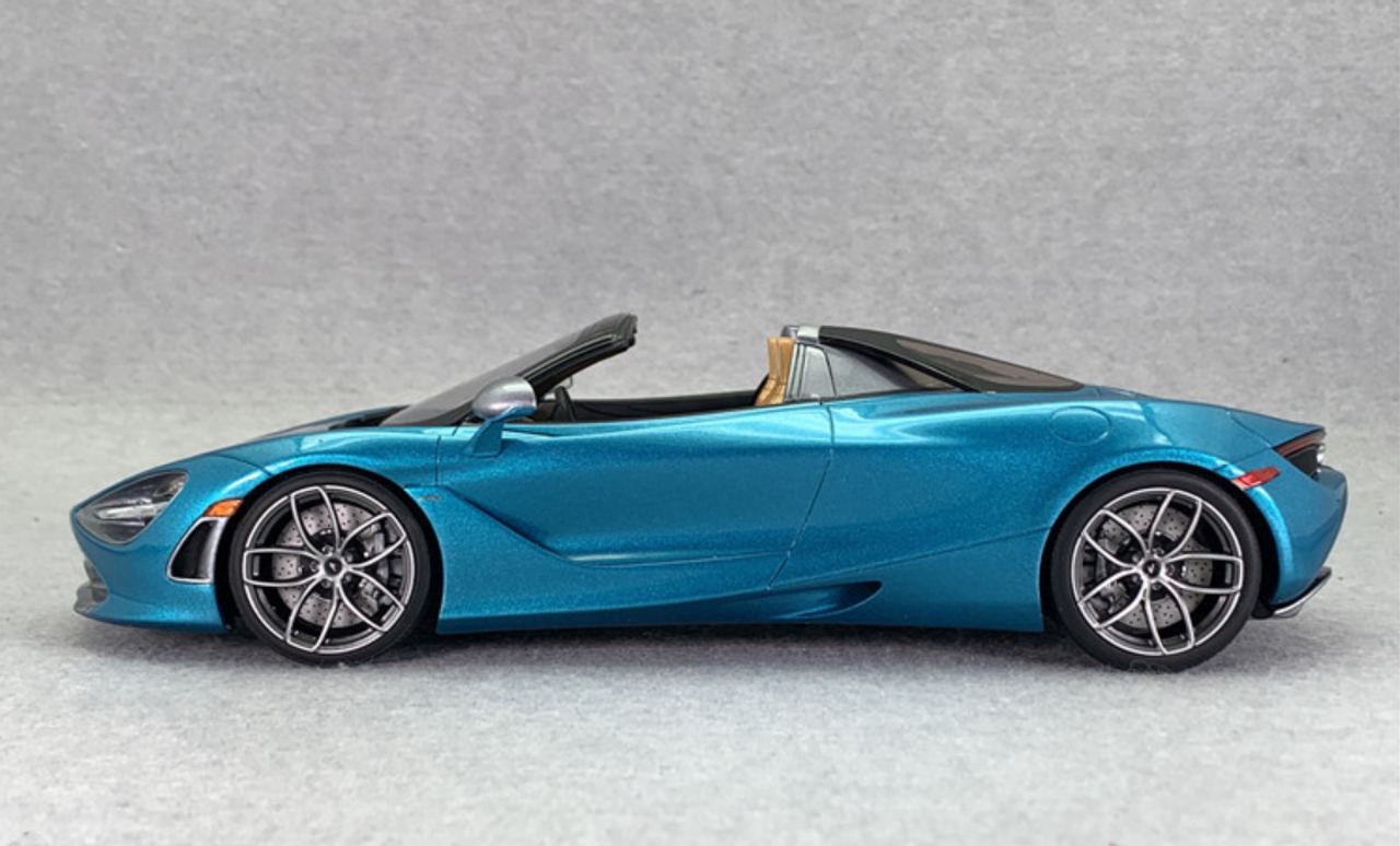 1/18 GT Spirit McLaren 720S Spider (Blue) Resin Car Model