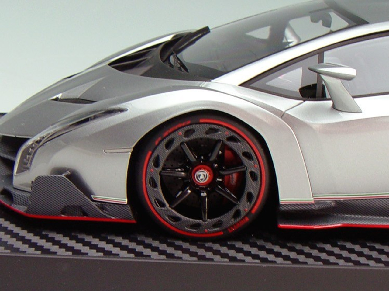 1/18 MR Lamborghini Veneno (Grey) Car Model Limited
